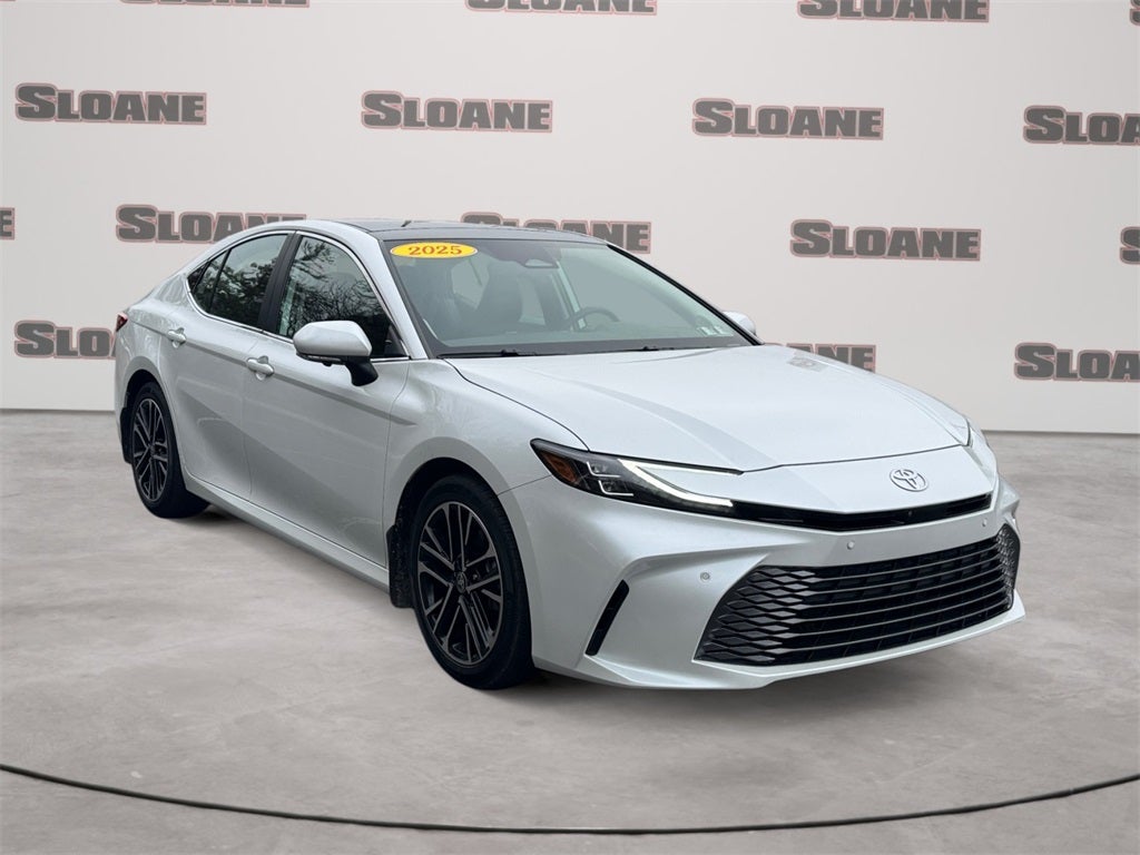 2025 Toyota CAMRY XLE