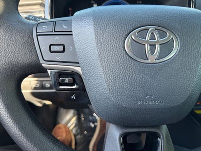 2025 Toyota CAMRY LE