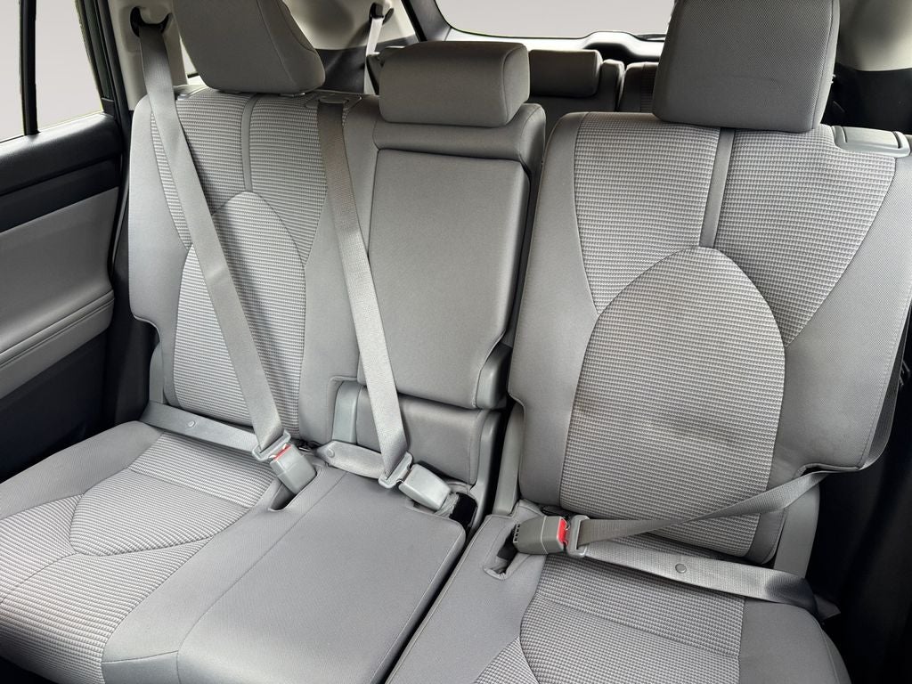 2023 Toyota Highlander Hybrid LE
