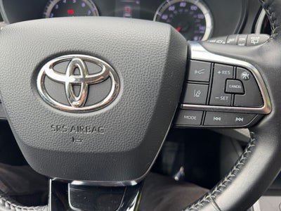 2020 Toyota Highlander LE