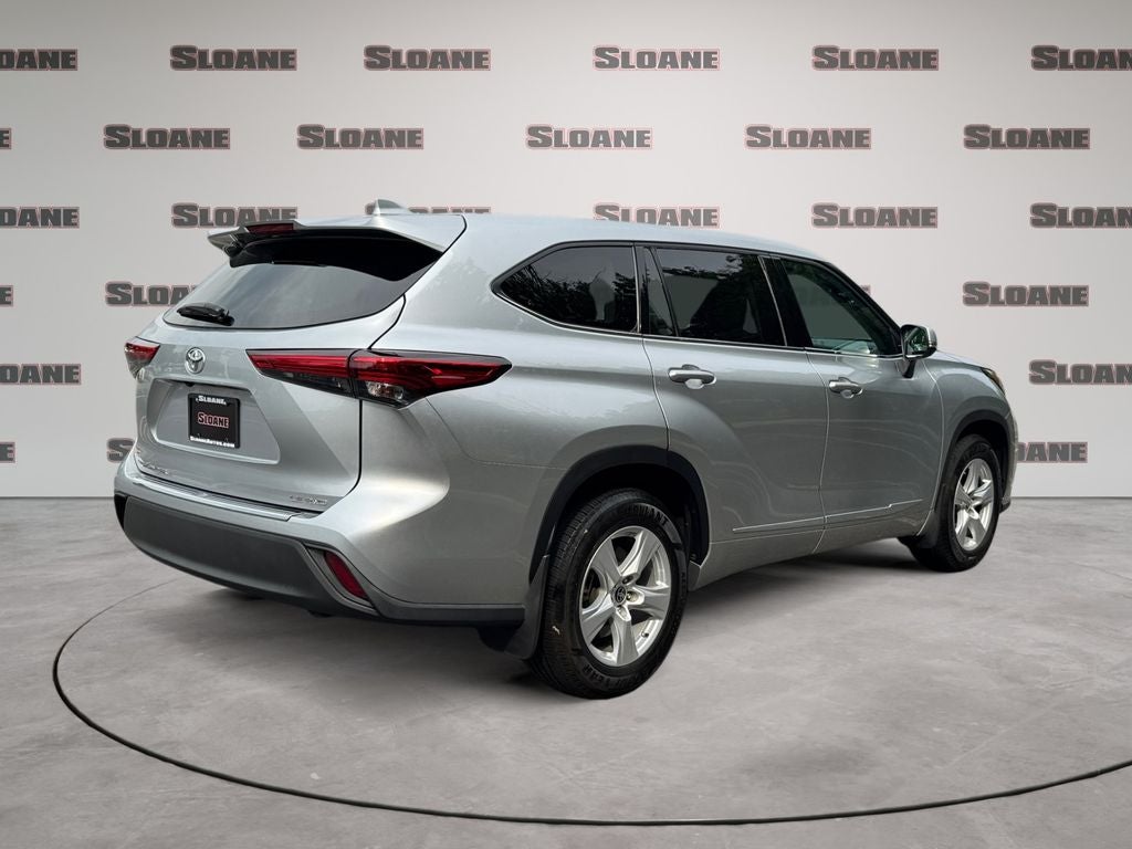 2020 Toyota Highlander LE