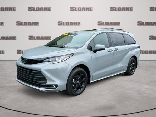 2025 Toyota SIENNA XLE AWD Woodland Edition