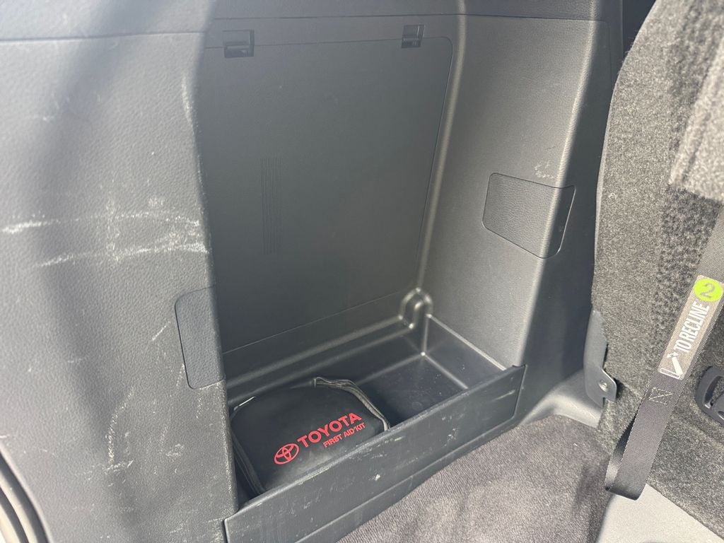 2025 Toyota SIENNA XLE AWD Woodland Edition