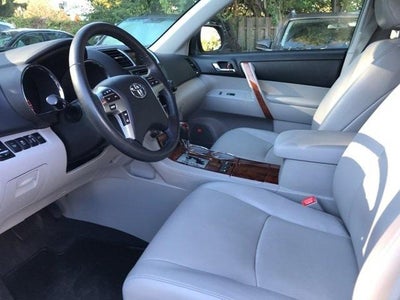 2013 Toyota HIGHLANDER Limited