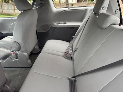 2017 Toyota Sienna XLE Premium 7 Passenger