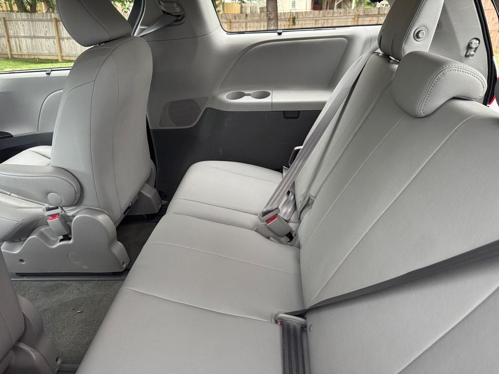 2017 Toyota Sienna XLE Premium 7 Passenger