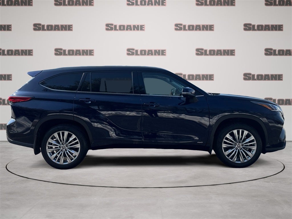 2023 Toyota HIGHLANDER HYBRD Platinum