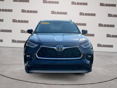 2023 Toyota Highlander Hybrid Platinum