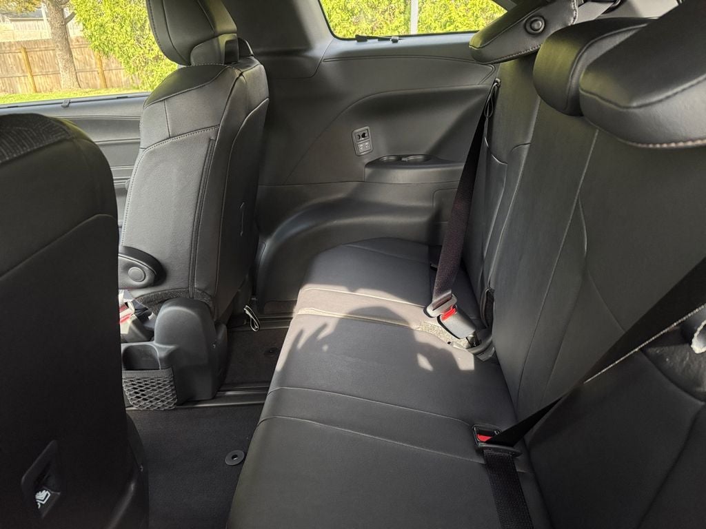 2025 Toyota SIENNA PLT AWD Platinum 7 Passenger