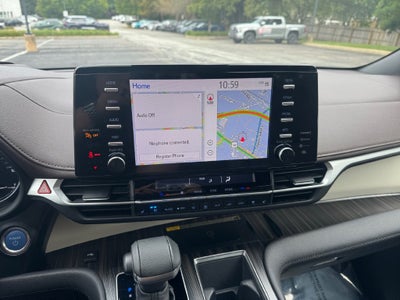 2024 Toyota Sienna Platinum 7 Passenger