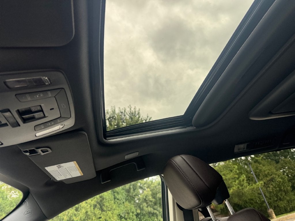 2024 Toyota Sienna Platinum 7 Passenger