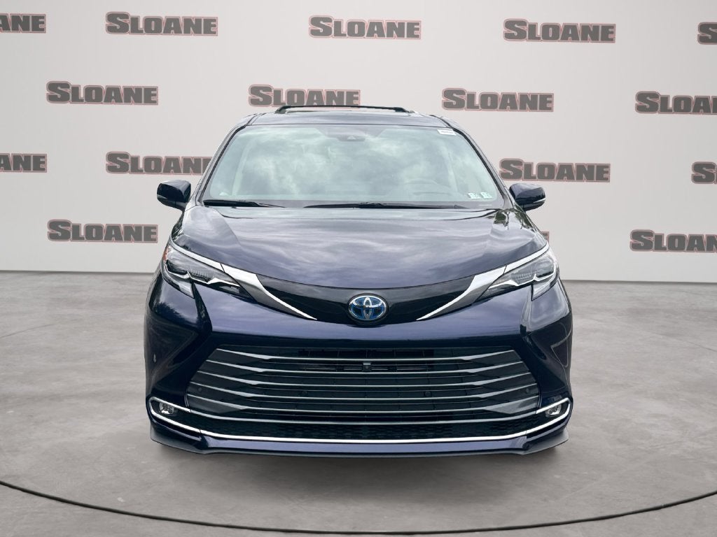 2024 Toyota Sienna Platinum 7 Passenger
