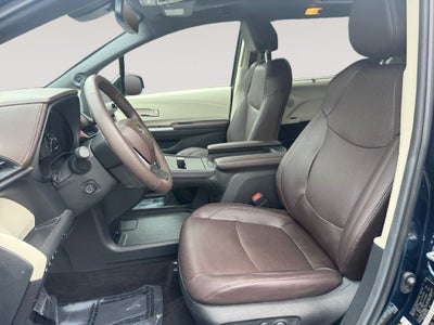 2024 Toyota Sienna Platinum 7 Passenger