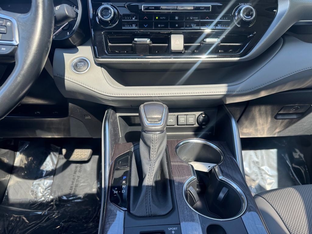 2021 Toyota Highlander Platinum