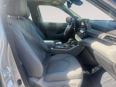 2021 Toyota Highlander Platinum
