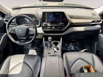 2021 Toyota Highlander Hybrid XLE