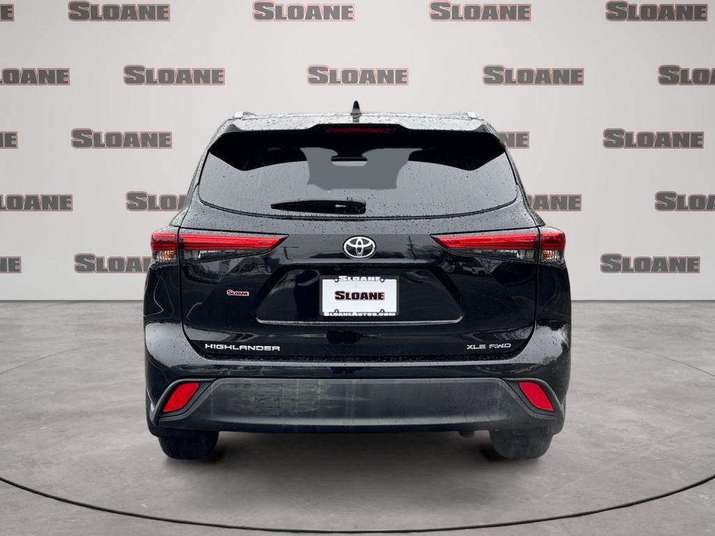 2022 Toyota HIGHLANDER XLE
