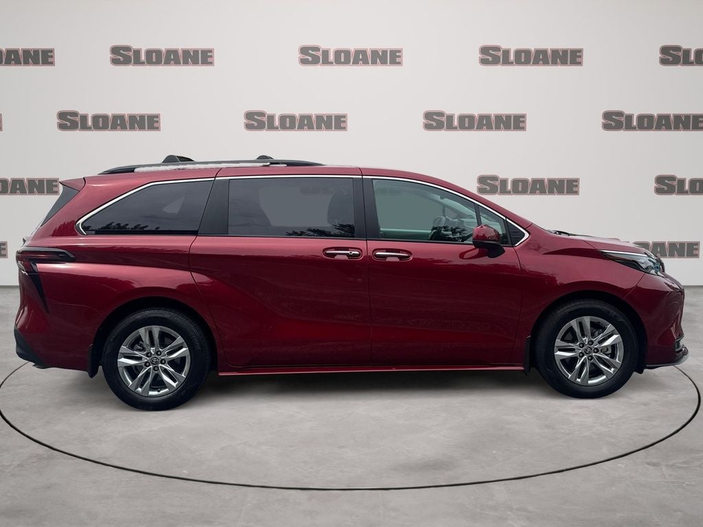 2025 Toyota Sienna XLE 7 Passenger