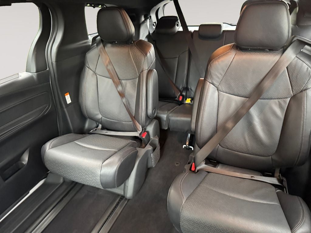 2025 Toyota Sienna Limited 7 Passenger
