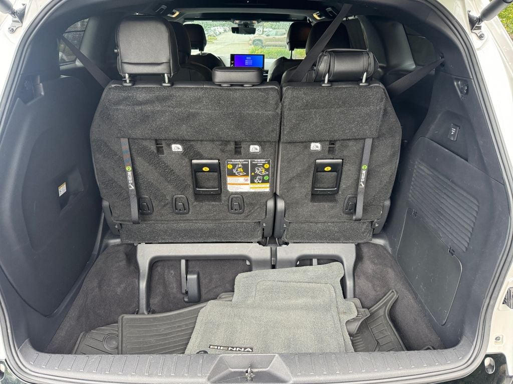 2025 Toyota Sienna Limited 7 Passenger