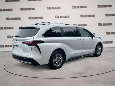2025 Toyota Sienna Limited 7 Passenger