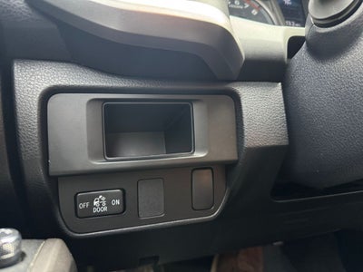 2017 Toyota Tacoma SR5 V6