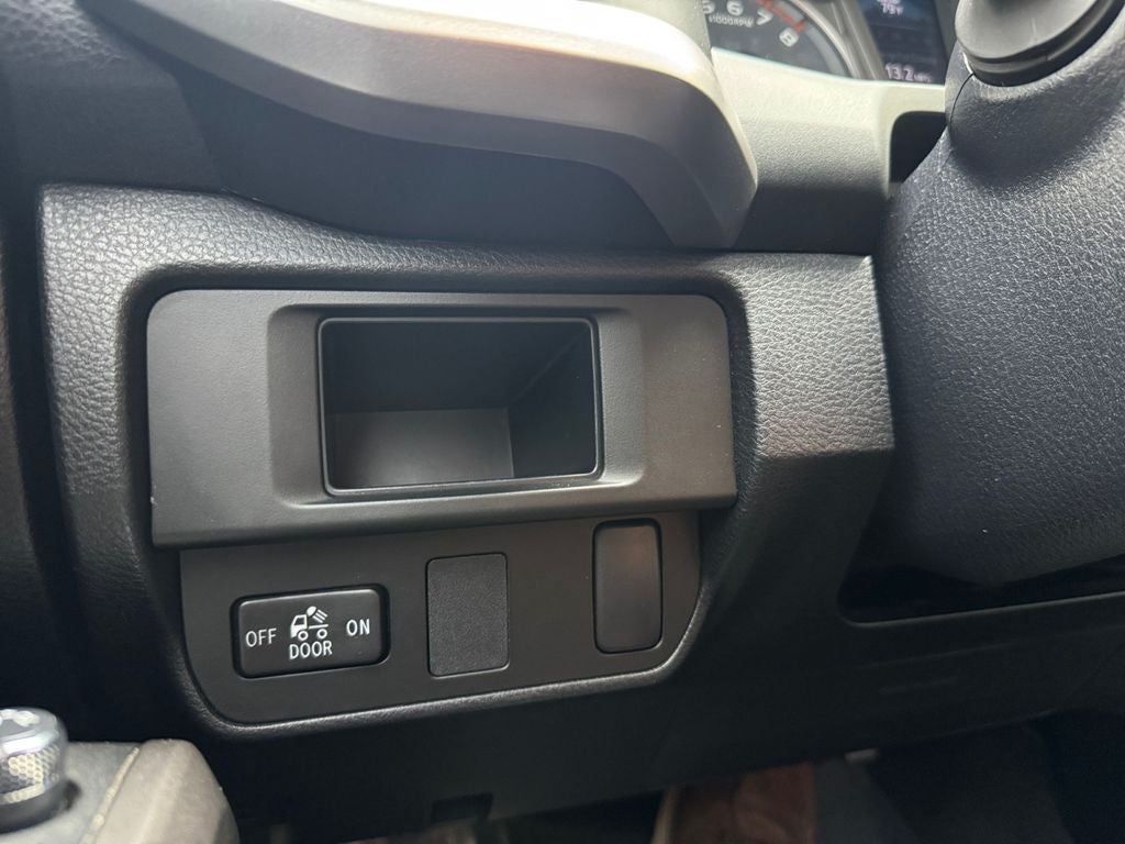 2017 Toyota Tacoma SR5 V6