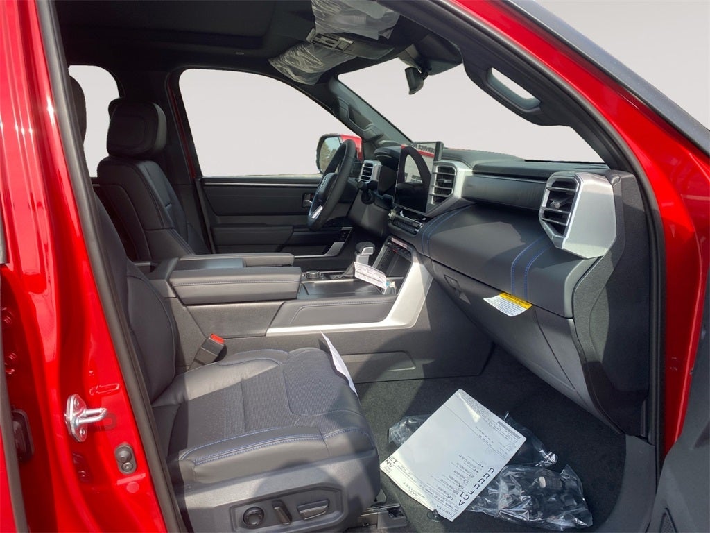 2025 Toyota TUNDRA 4X4 Platinum