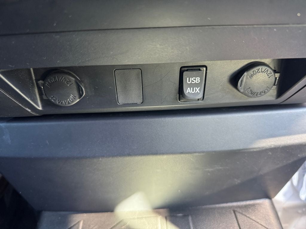2017 Toyota TUNDRA 4X4 SR