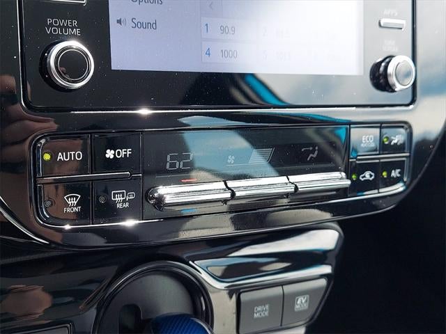 2020 Toyota PRIUS LE