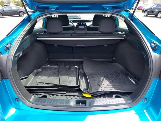 2020 Toyota PRIUS LE