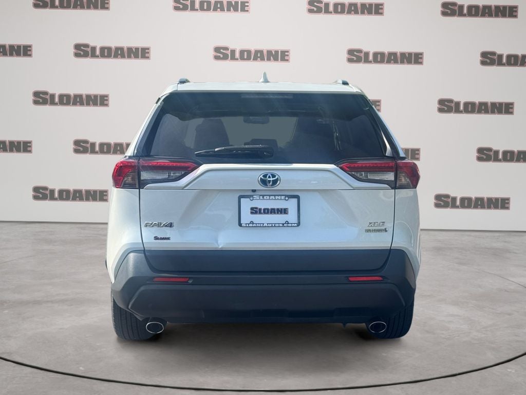 2023 Toyota RAV4 HYBRID XLE Premium