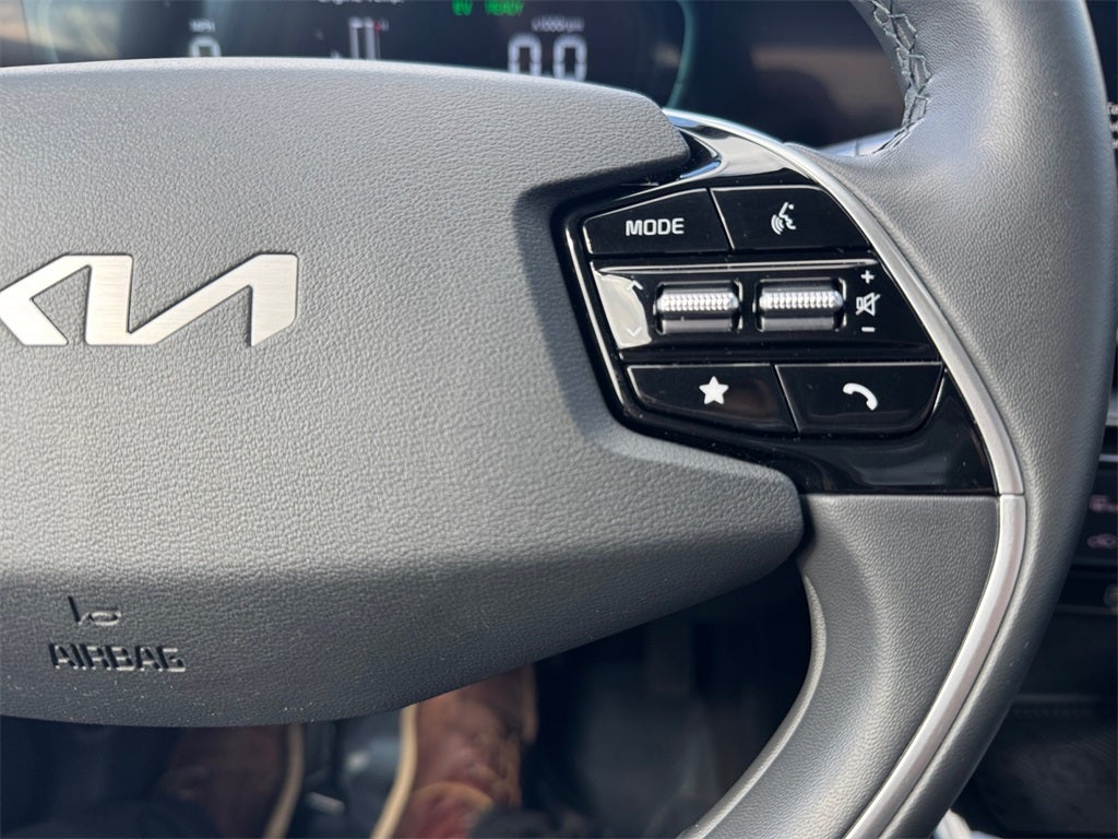 2023 Kia Niro EX