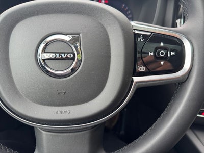 2024 Volvo XC60 B5 Plus Dark Theme