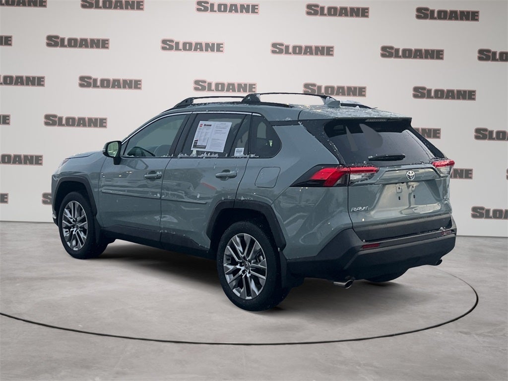 2022 Toyota RAV4 XLE Premium