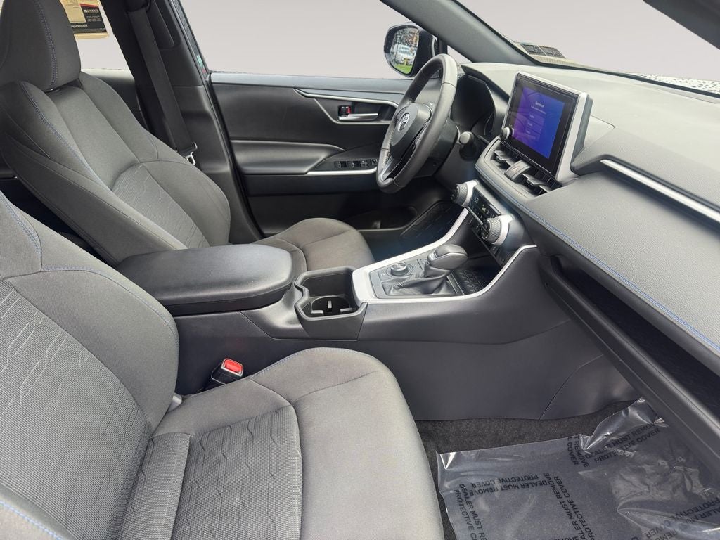 2024 Toyota RAV4 Hybrid SE