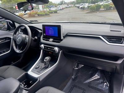 2024 Toyota RAV4 Hybrid SE