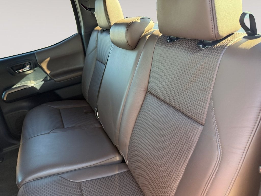 2016 Toyota Tacoma Limited V6