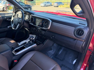 2016 Toyota Tacoma Limited V6