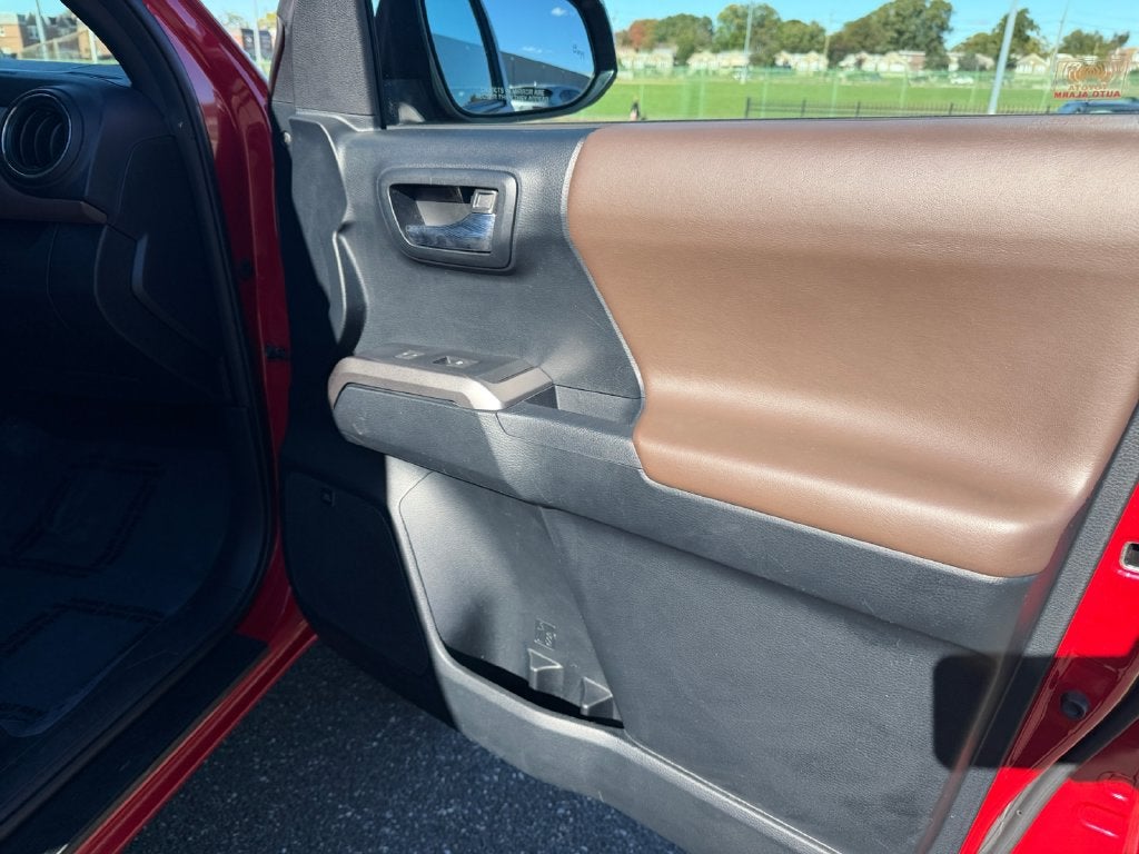 2016 Toyota Tacoma Limited V6