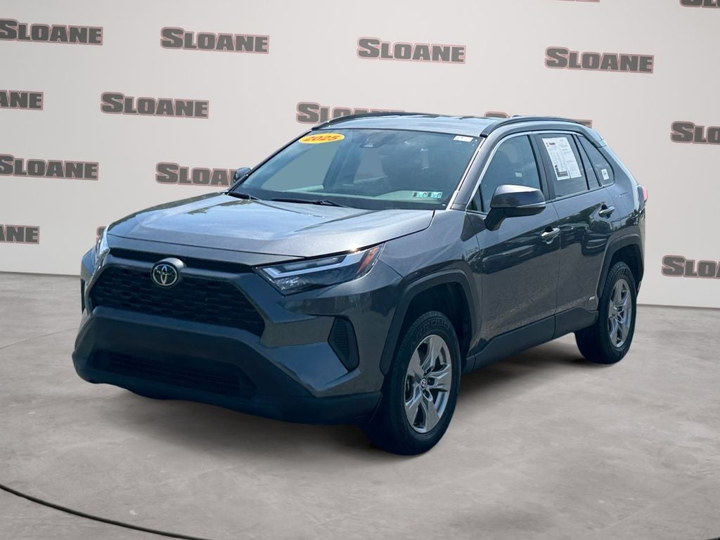2025 Toyota RAV4 Hybrid XLE
