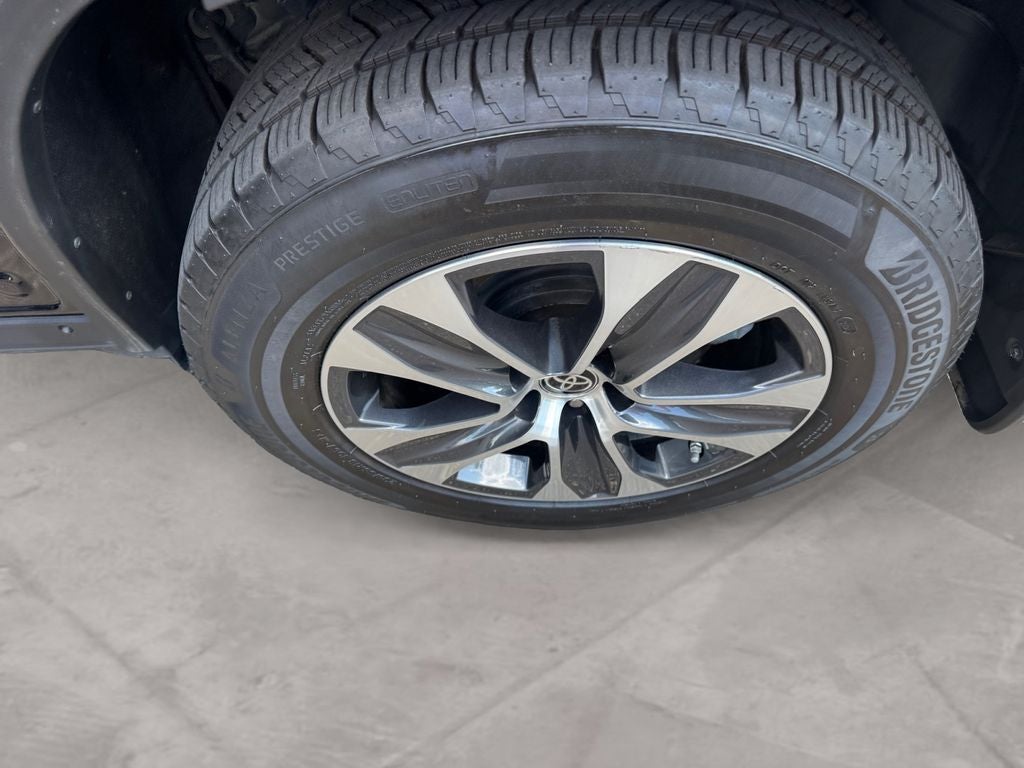 2024 Toyota Highlander Hybrid XLE
