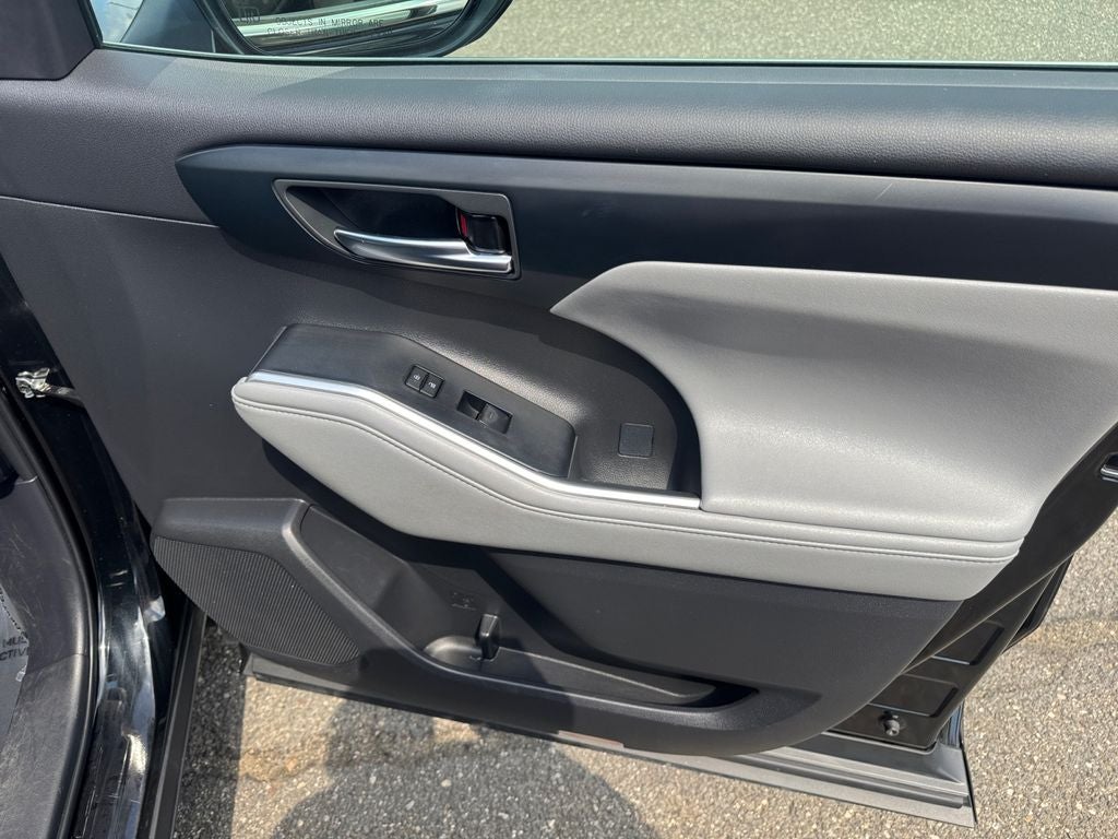 2024 Toyota Highlander Hybrid XLE