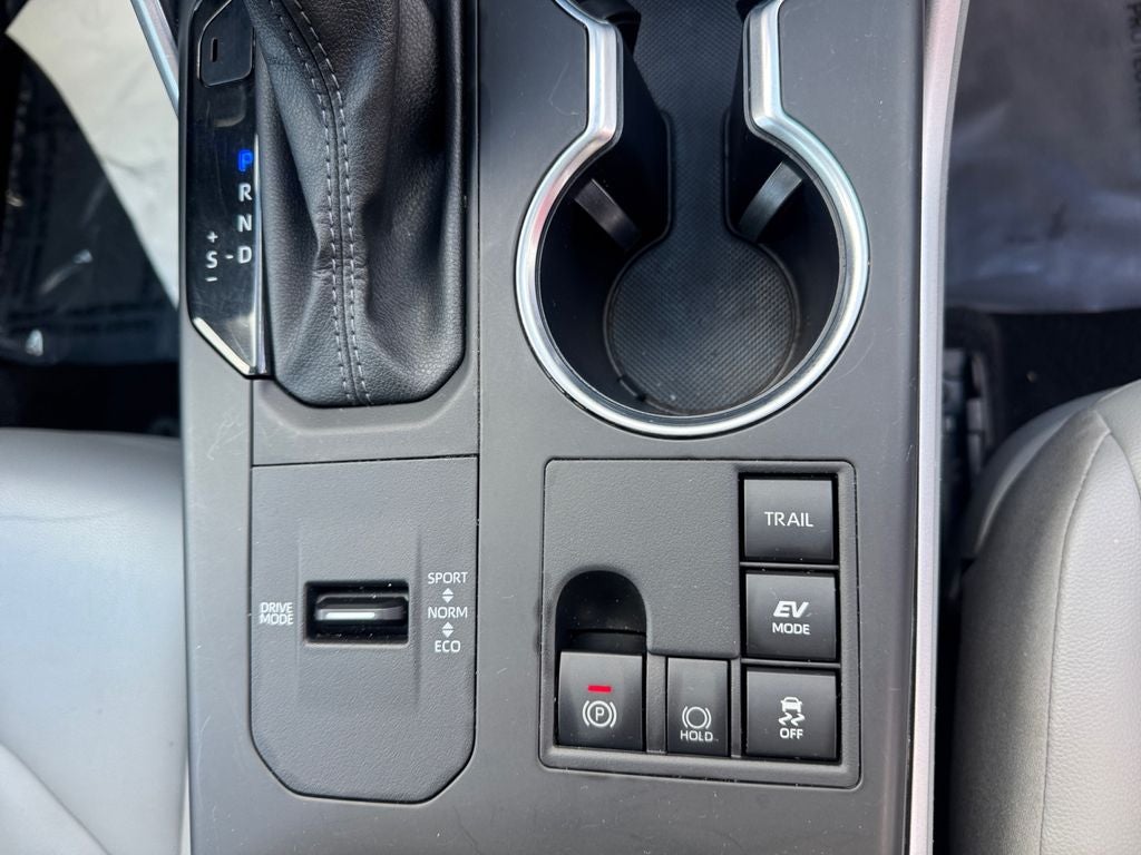 2024 Toyota Highlander Hybrid XLE