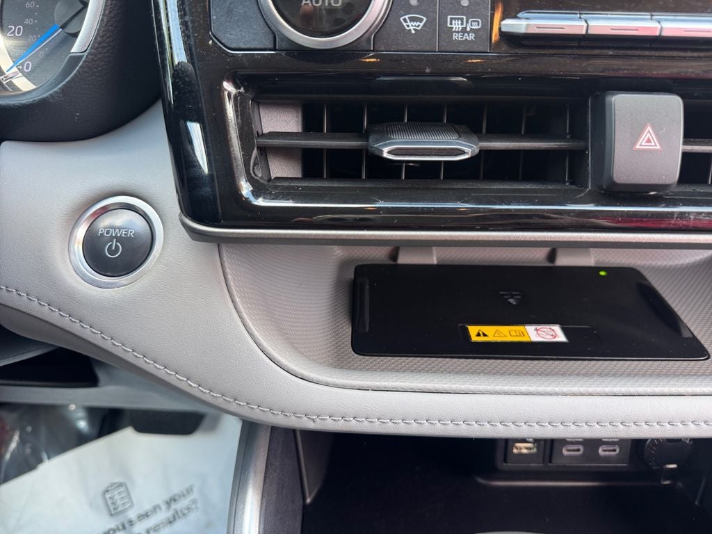 2024 Toyota Highlander Hybrid XLE