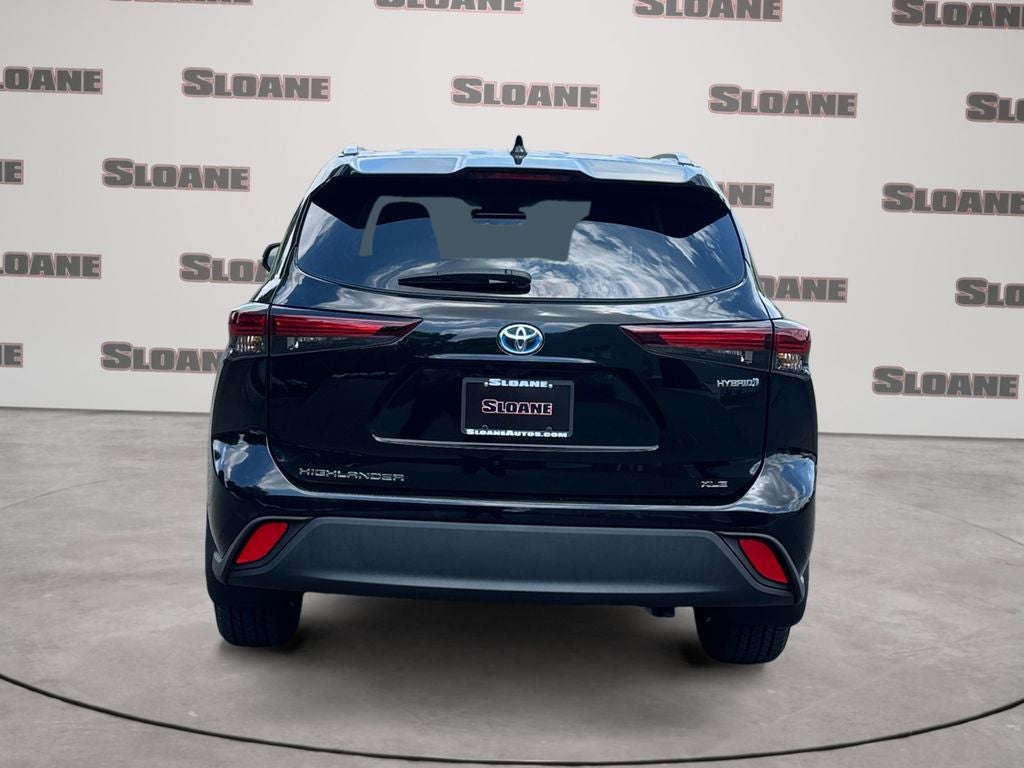 2024 Toyota Highlander Hybrid XLE