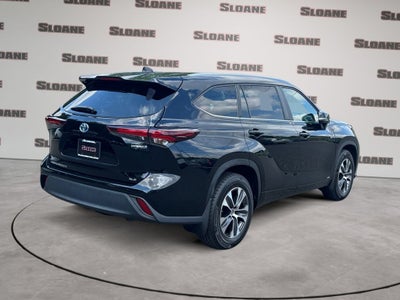 2024 Toyota Highlander Hybrid XLE