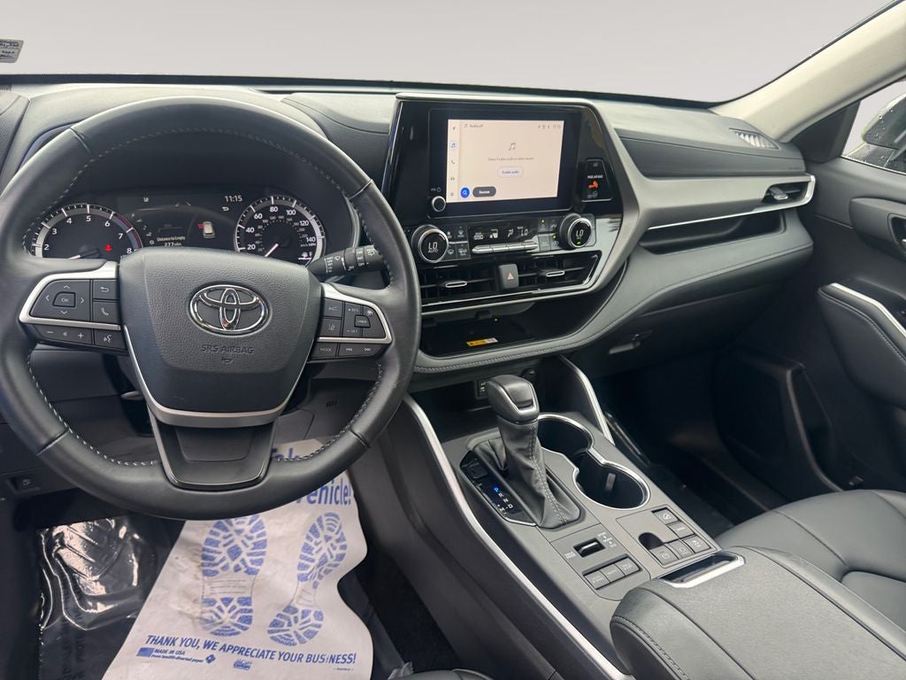 2025 Toyota Highlander XLE