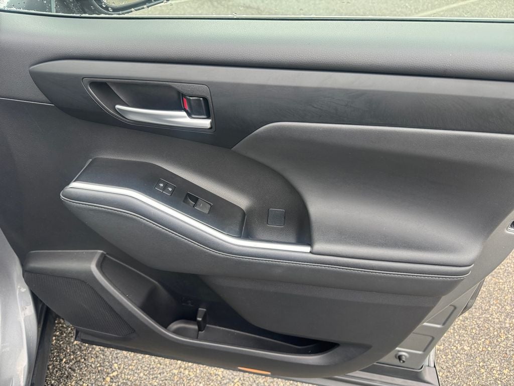 2025 Toyota Highlander XLE