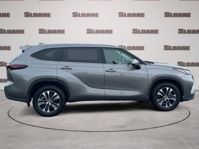 2025 Toyota Highlander XLE